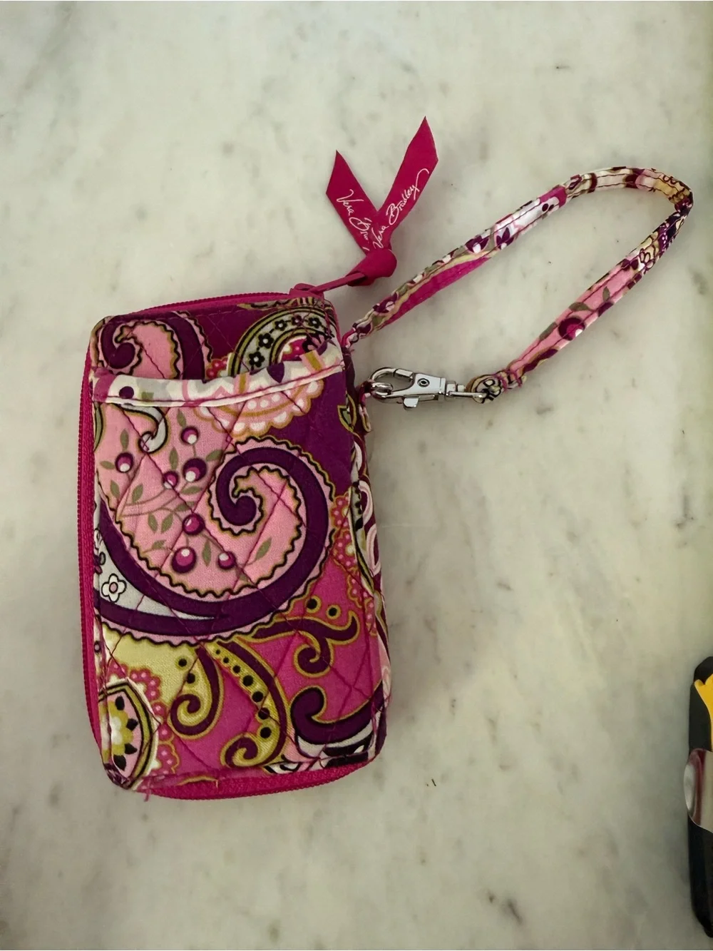 VERA BRADLEY ALL IN ONE WRISTLET VERY BERRY PAISLEY Pink ID Cards Coin bag